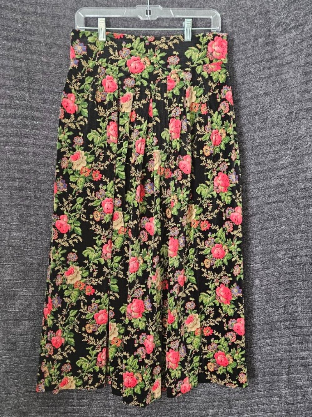 VTG Herman Geist Velvet Floral Maxi Skirt Size 12/Large Pleated Made In Japan